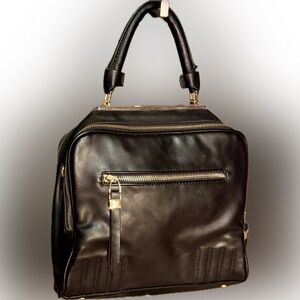 Urban Expressions Elegant Black and Gold Shoulder Bag